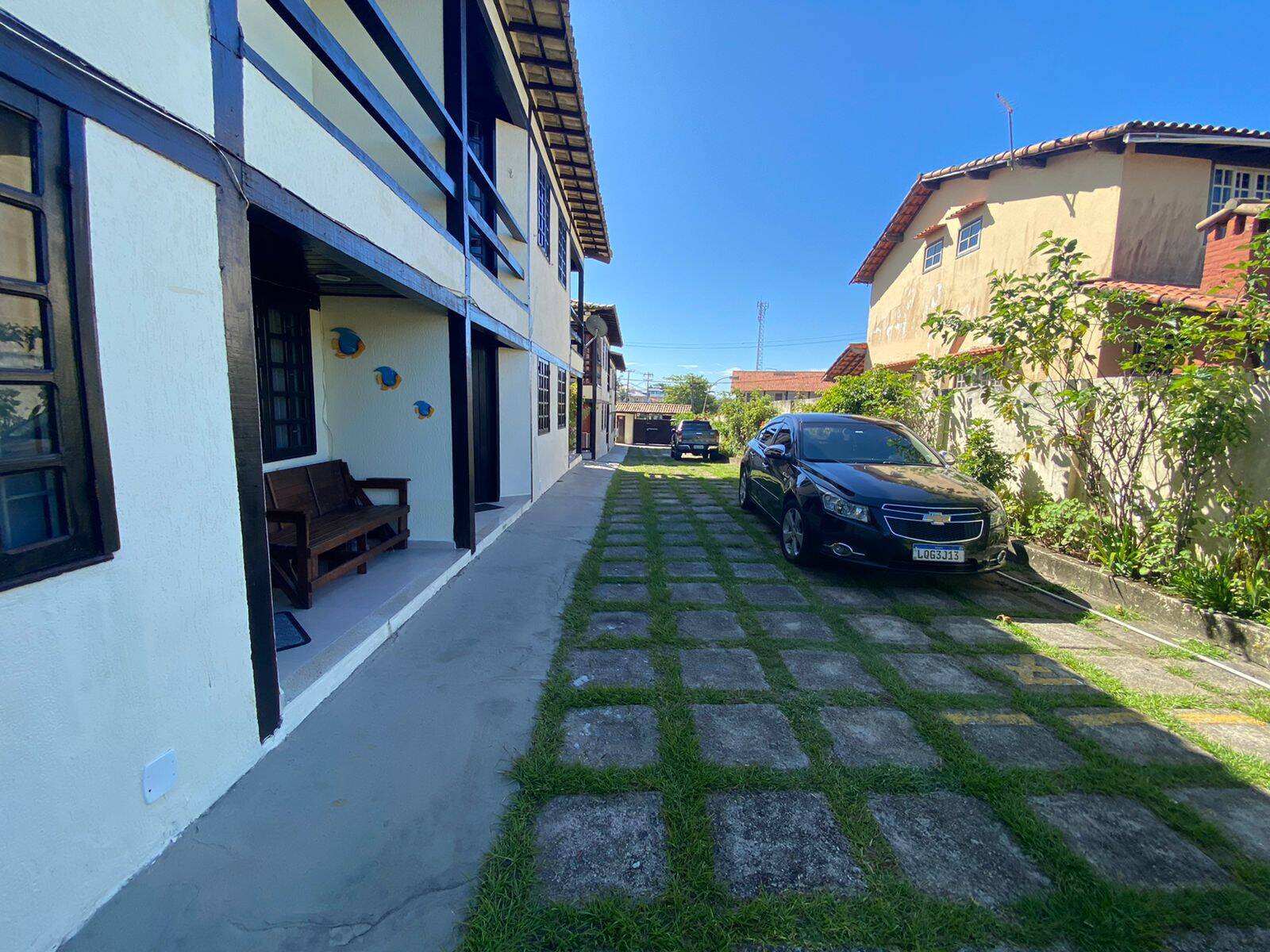 CASA DUPLEX ACONCHEGANTE EM ÓTIMA LOCALIZAÇÃO, PERÓ - CABO FRIO/RJ