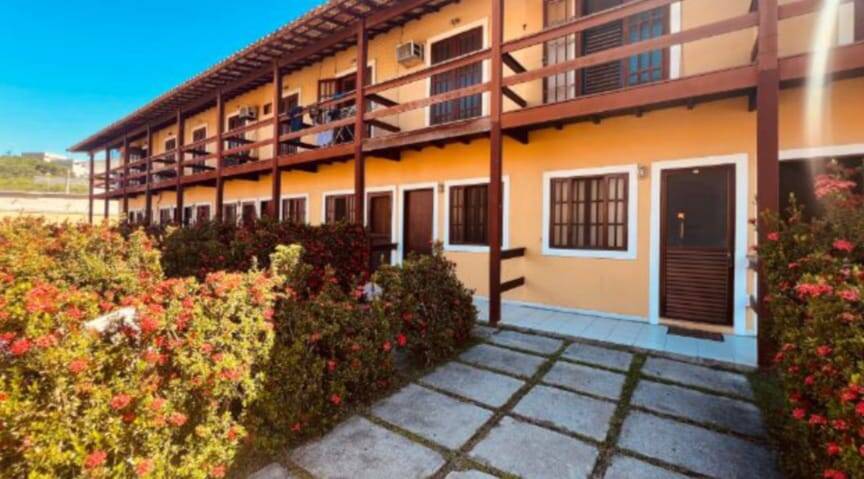 CASA EM CONDOMÍNIO - PORTEIRA FECHADA! OGIVA, CABO FRIO/RJ