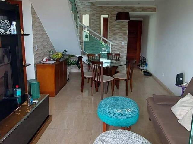 Apartamento para Venda em Cabo Frio - 2