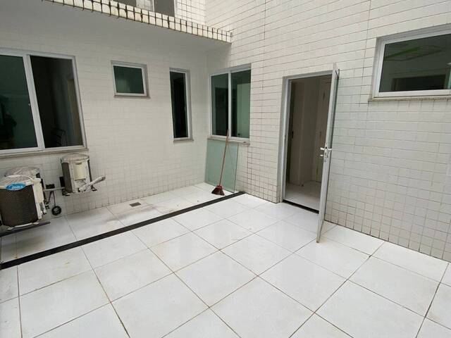 Apartamento para Venda em Cabo Frio - 5