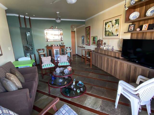 Apartamento para Venda em Cabo Frio - 2