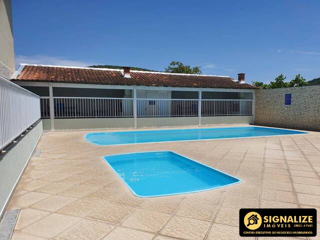 Apartamento para Venda em Cabo Frio - 2