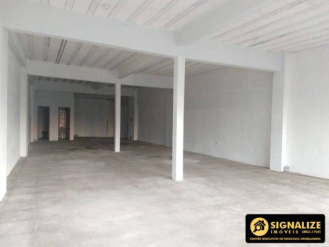 #330 - Loja para Locação em Cabo Frio - RJ - 2