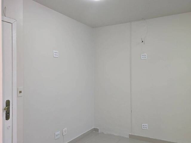 Sala para Venda em Cabo Frio - 4