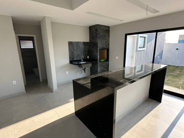 #3697 - Casa em condomínio para Venda em São Pedro da Aldeia - RJ - 3