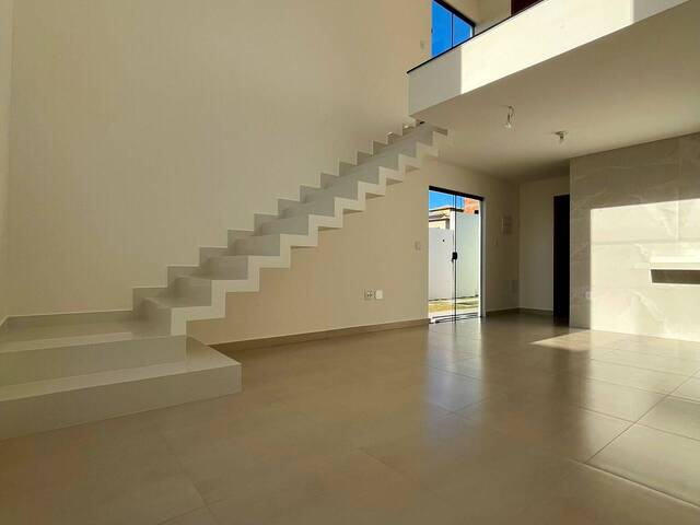 #3710 - Casa Independente para Venda em Cabo Frio - RJ - 2