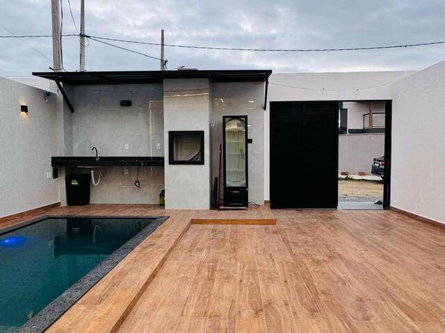 #3711 - Casa Independente para Venda em Cabo Frio - RJ - 2