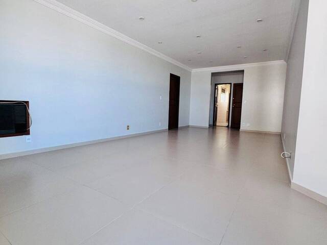 #3726 - Apartamento para Venda em Cabo Frio - RJ - 2