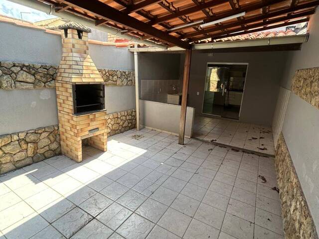 #3784 - Casa Independente para Venda em Cabo Frio - RJ - 2