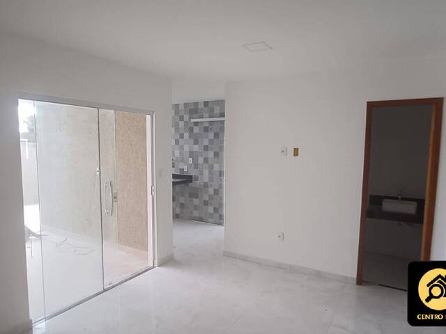 #3552 - Casa Independente para Venda em Cabo Frio - RJ - 2